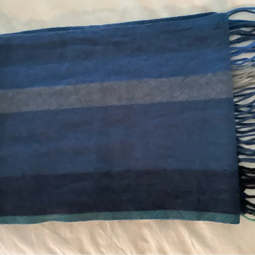Marja Kurki- Pure Fine Wool Scarf Shawl Wrap ( 76x12) Blues New!